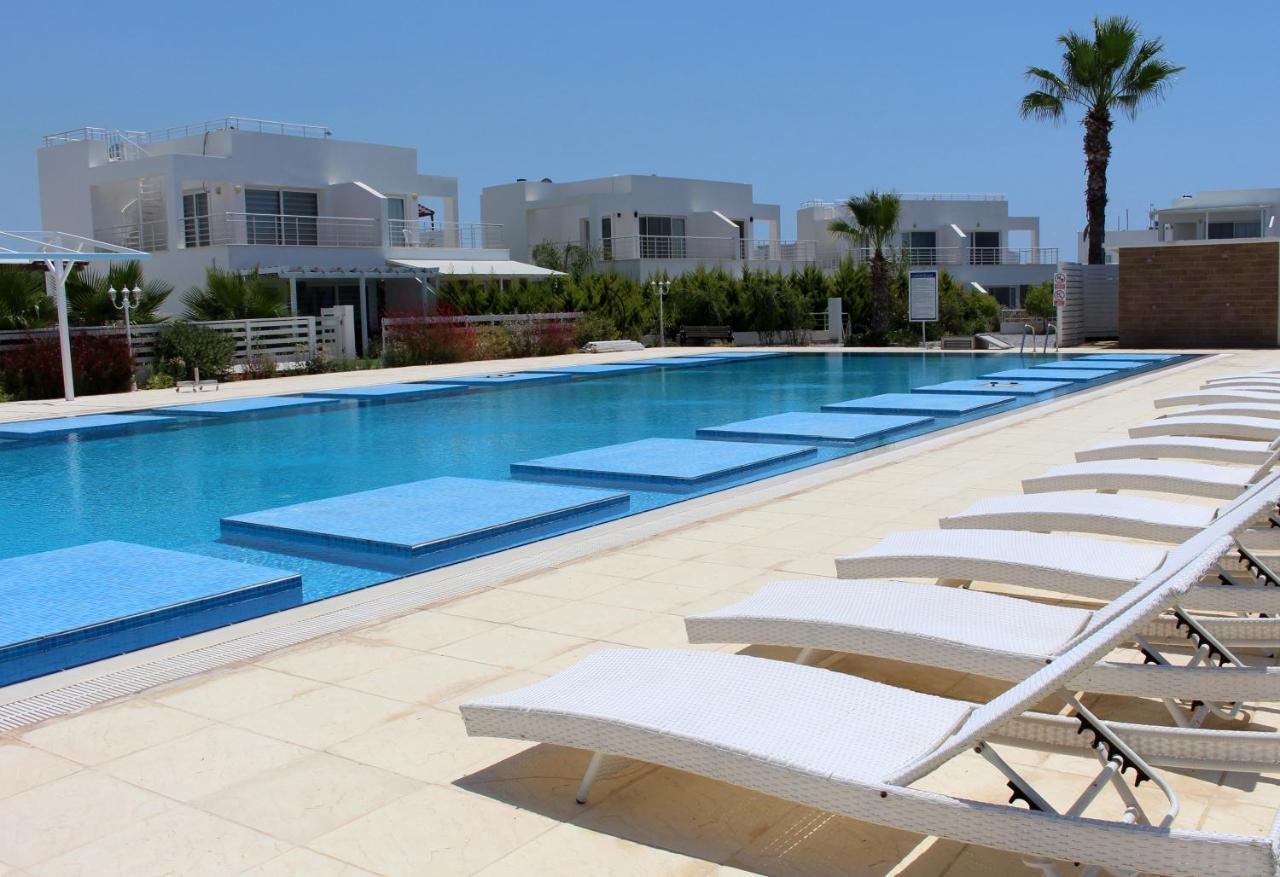 Caesar Beach Villas And Apartments Gastria Exteriör bild