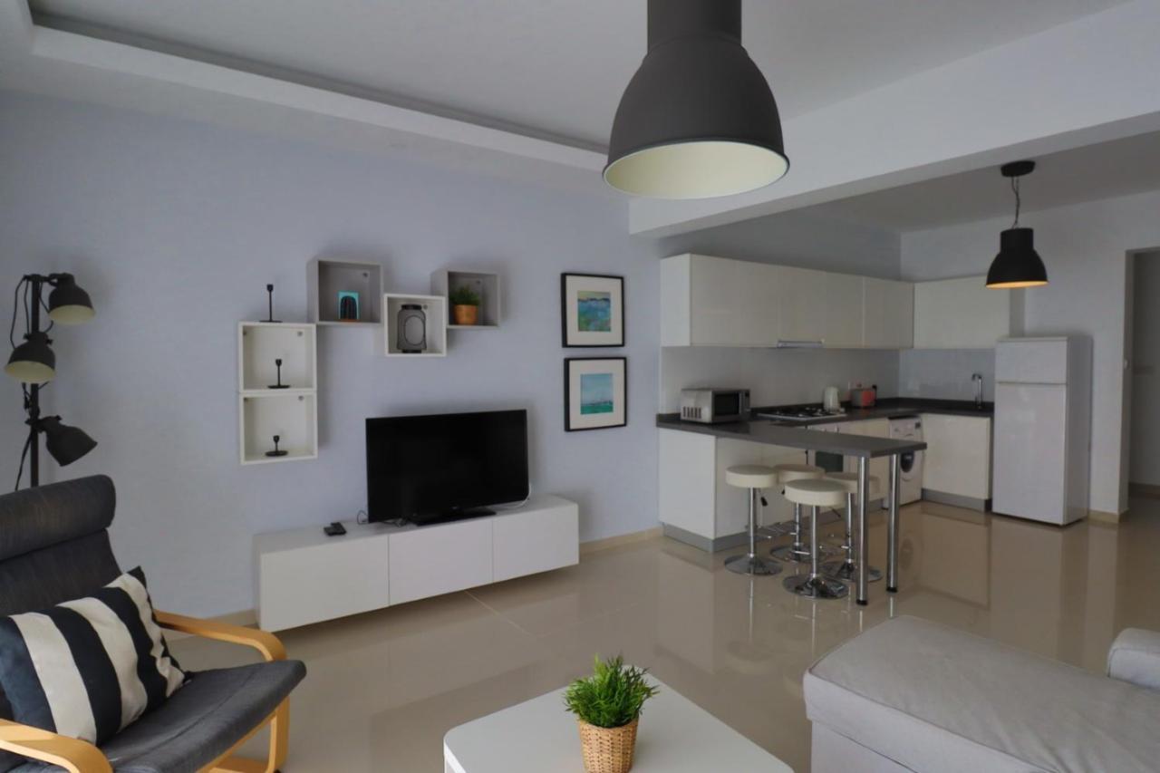 Caesar Beach Villas And Apartments Gastria Exteriör bild
