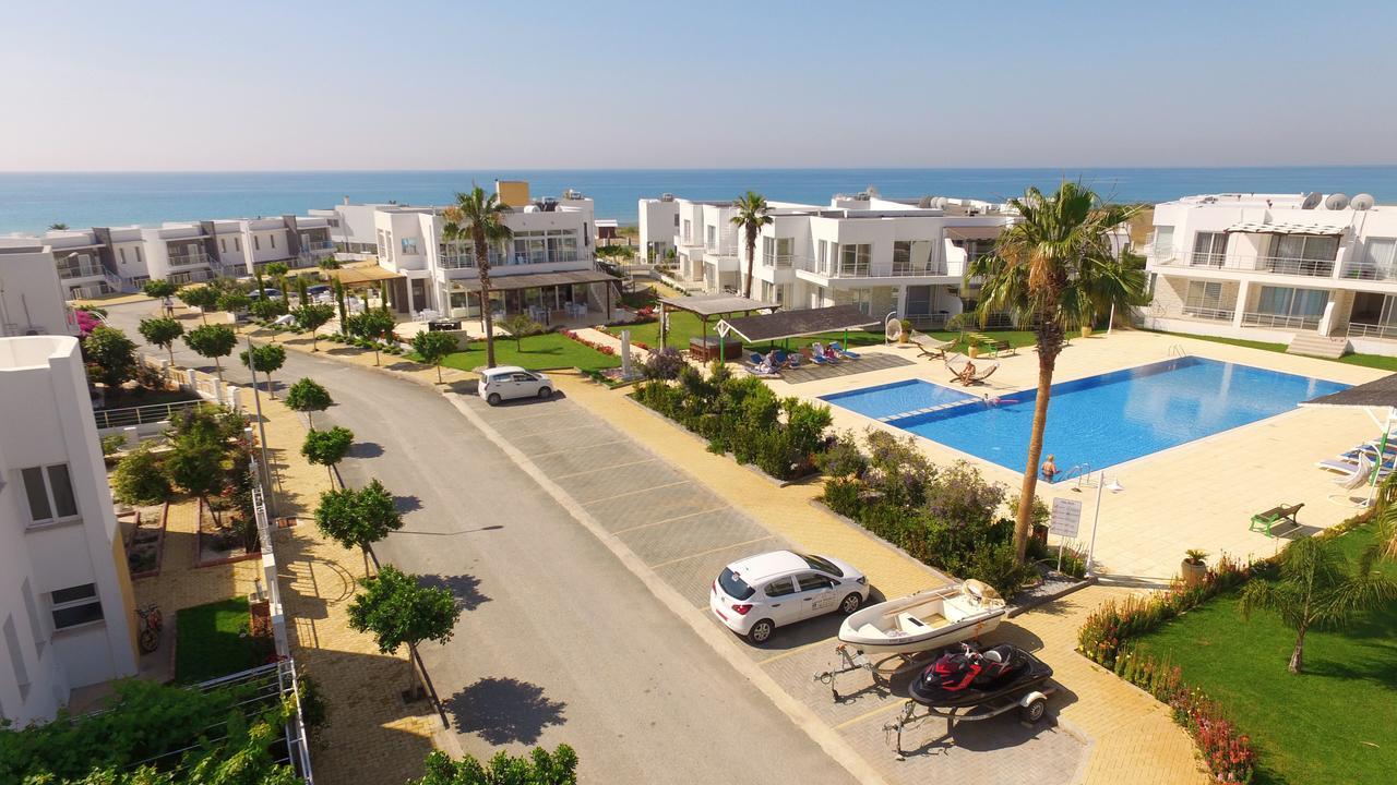 Caesar Beach Villas And Apartments Gastria Exteriör bild
